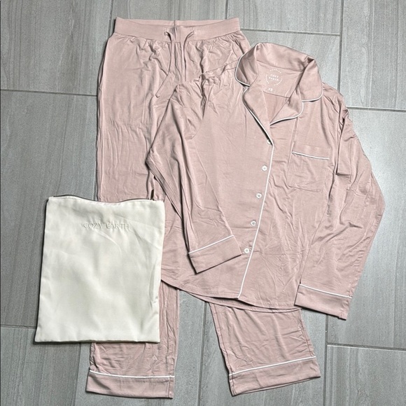 Cozy Earth Other - Soft Pink Pajama Set with Long Sleeves and Elastic Waist NWOT OPRAH’S Favorites